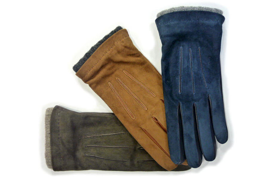 Verschiedene Handschuhe mit Feld